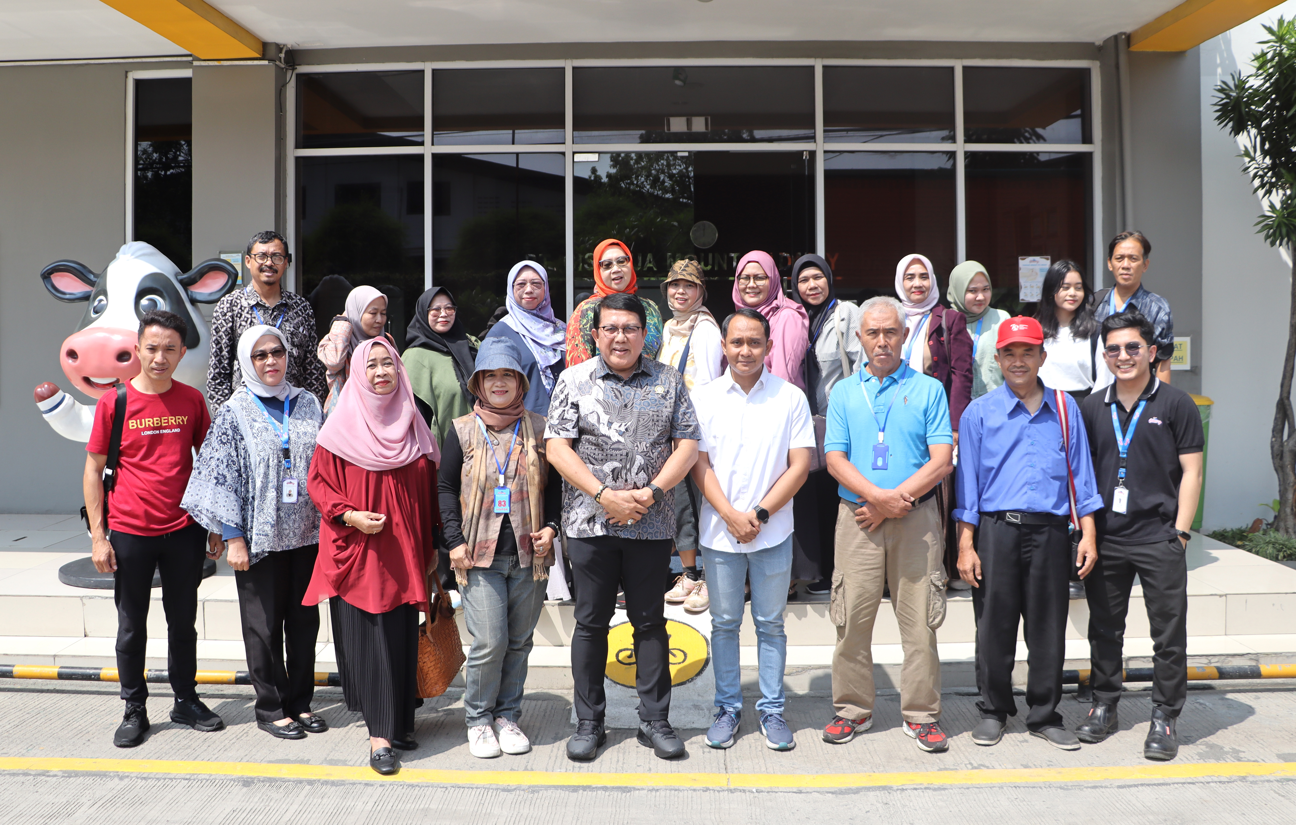 Kunjungan Kerja Tim UMKM Binaan DPK APINDO Kabupaten Bogor ke PT. Cisarua Mountain Dairy, Tbk. (Cimory)