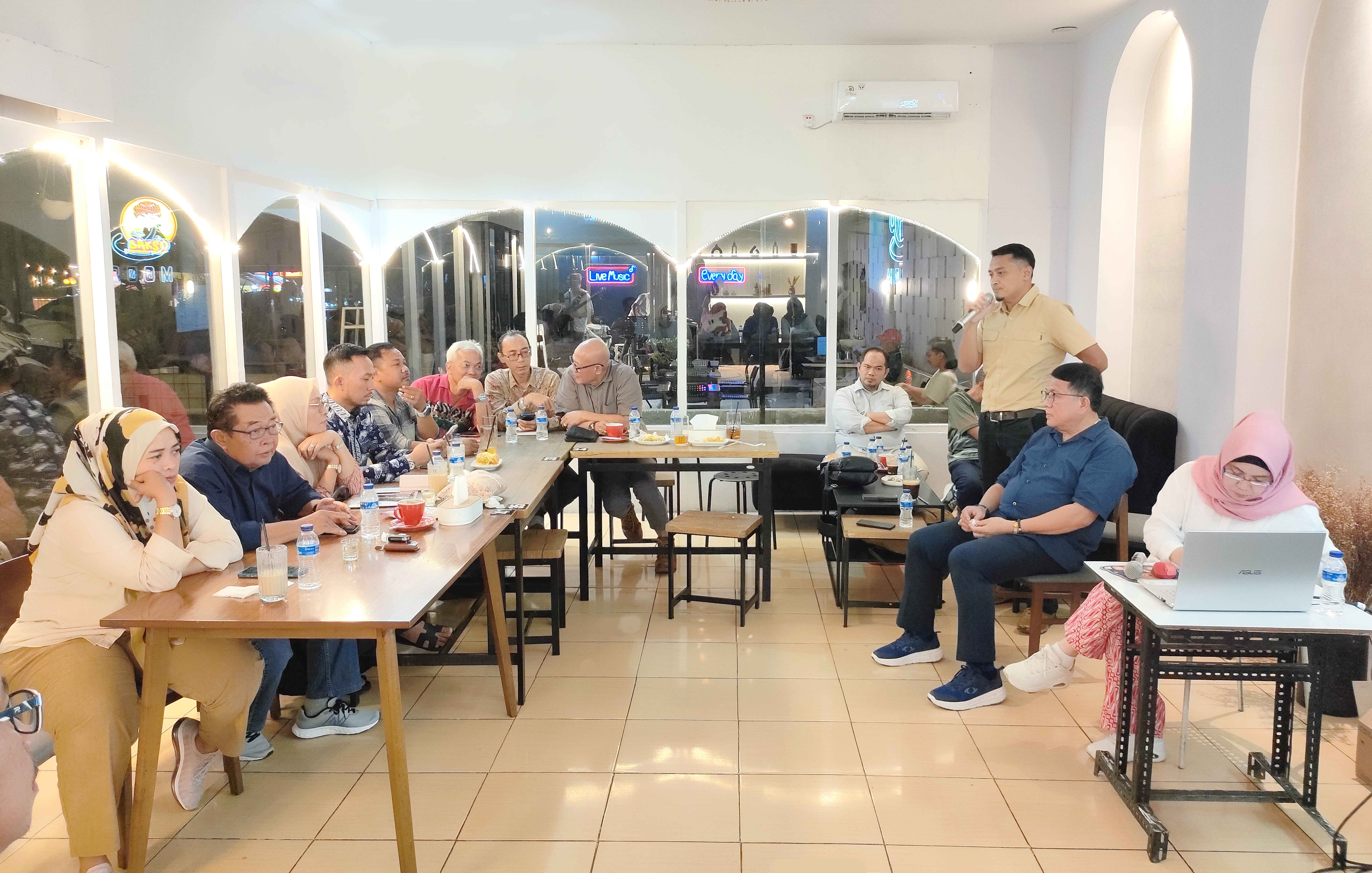Rapat Koordinasi Pengurus DPK APINDO Kabupaten Bogor di Room Coffee, Pakansari, 14 Februari 2025