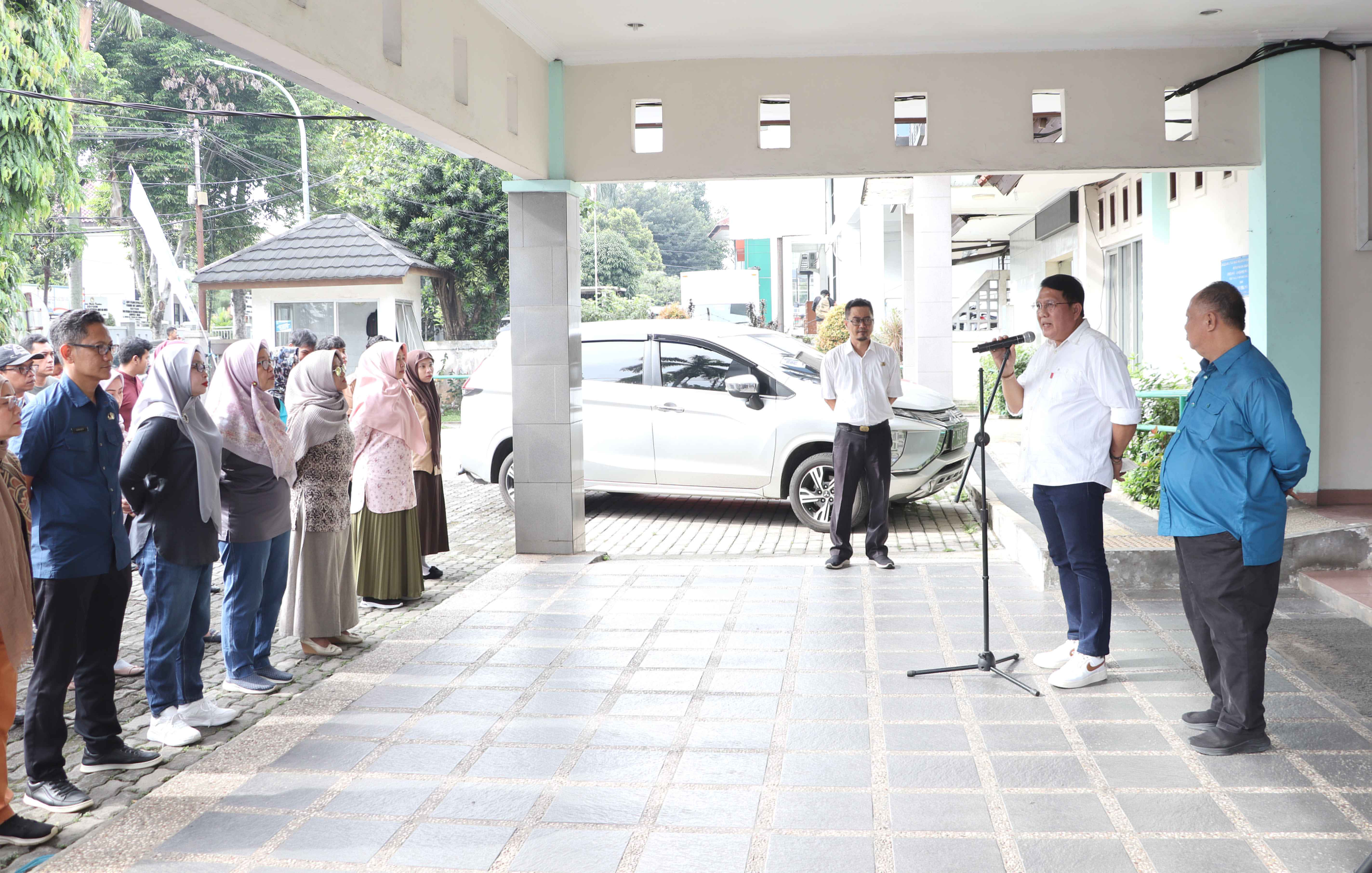 Bazar UMKM Binaan APINDO Kabupaten Bogor di Halaman Dinas Tenaga Kerja Kabupaten Bogor, Cibinong, 21 Februari 2025