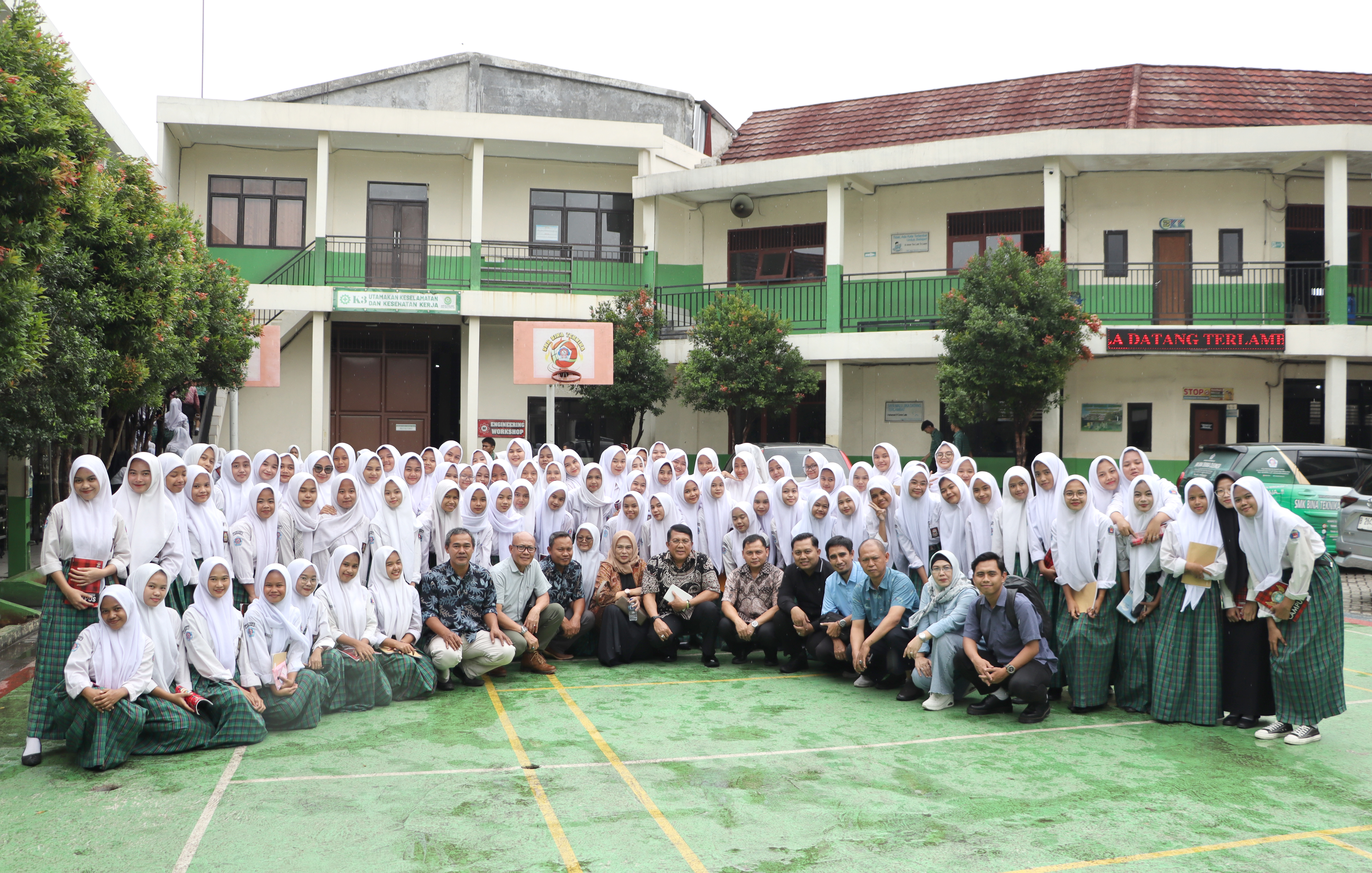 Sosialisasi Pendidikan dan Ketenagakerjaan kerjasama antara DPK APINDO Kabupaten Bogor dan SMK Bina Teknika Cileungsi