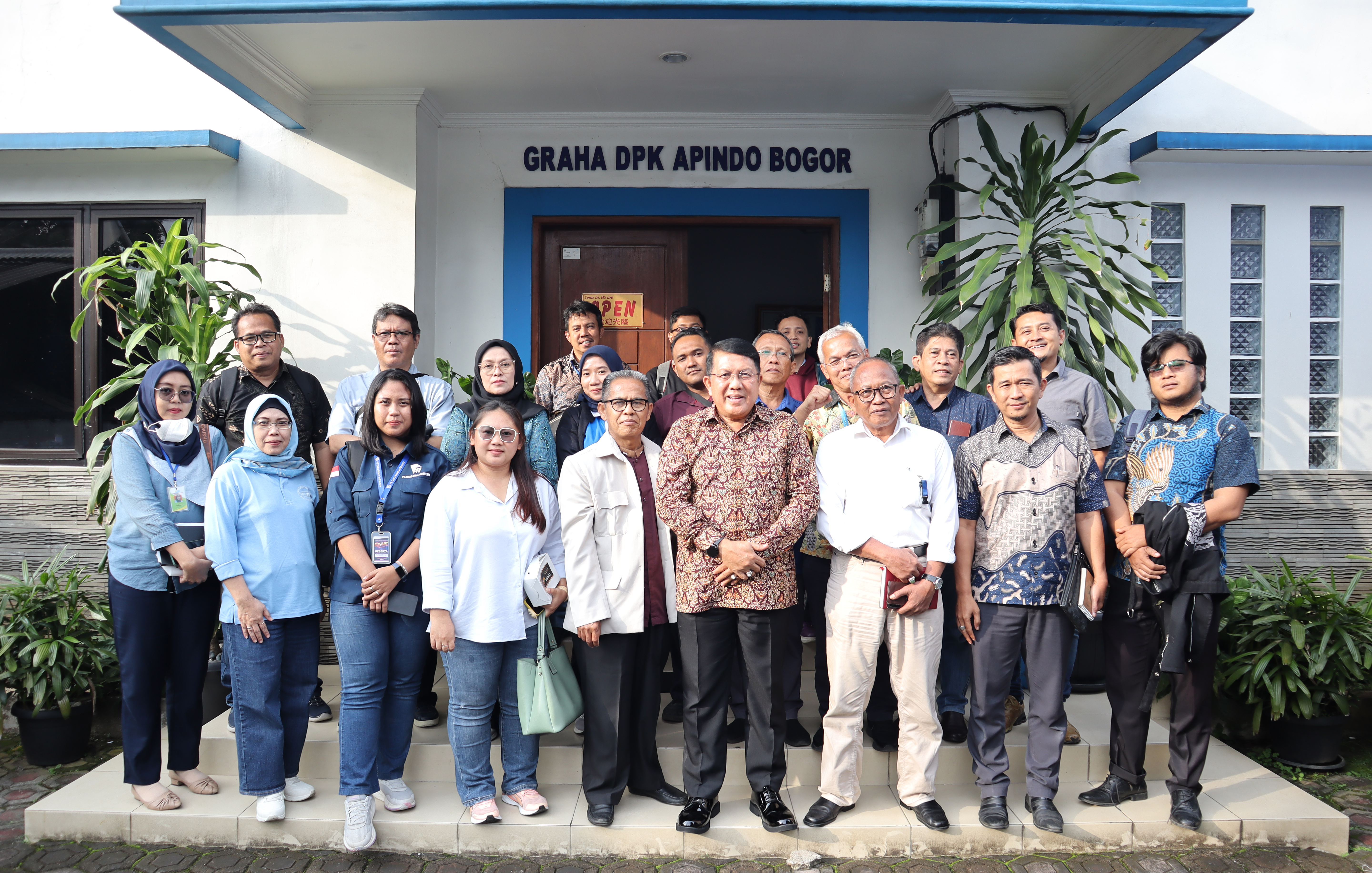 Tatap muka dengan Perusahaan Padat Karya terkait UMK 2025