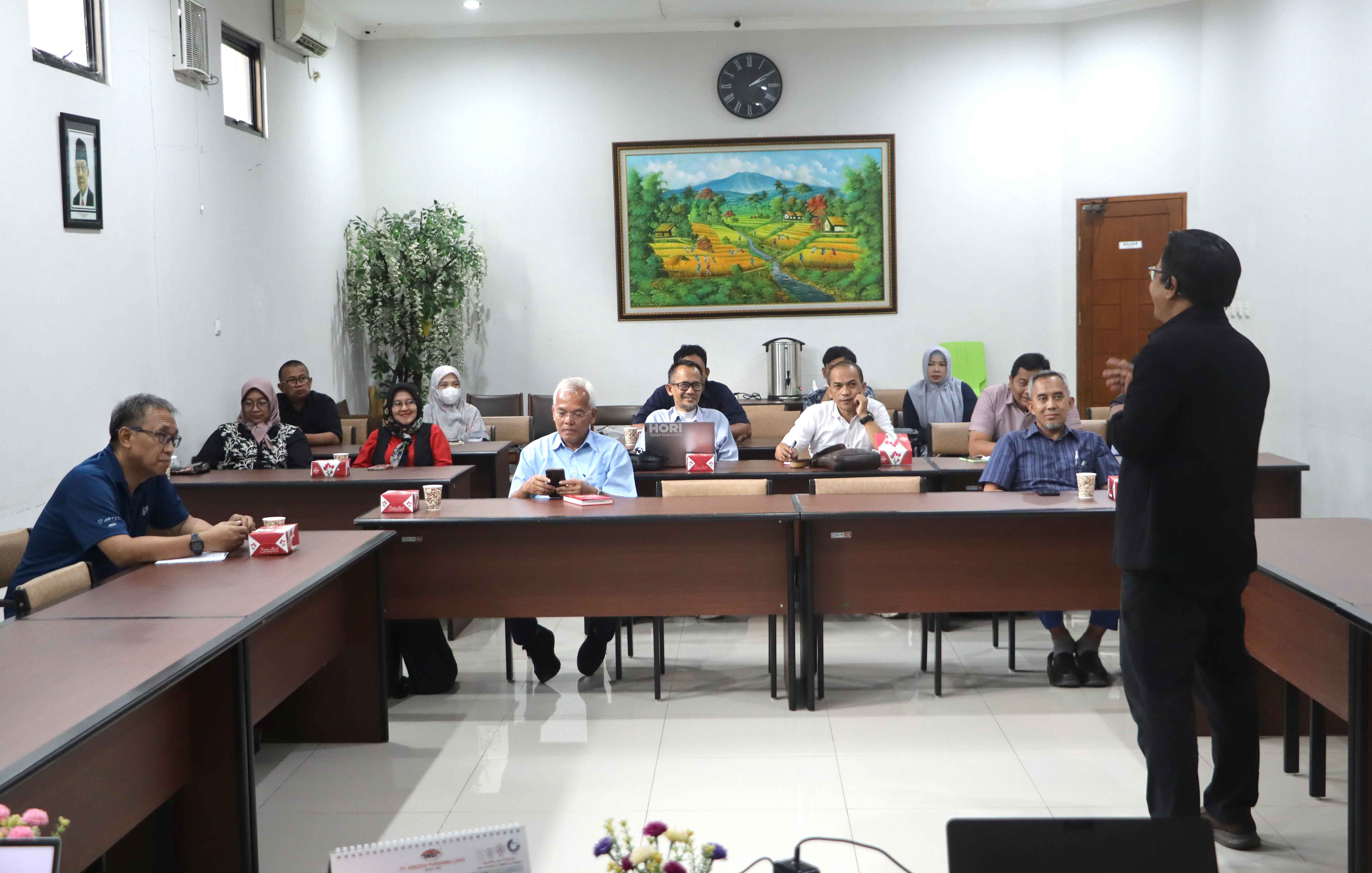 Training Tim TKBH APINDO Kabupaten Bogor " Legal For Non Legal"