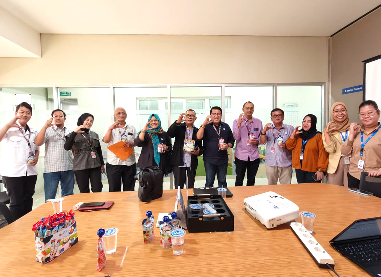 Tim APINDO bersama dengan Warek 1, Wakil Dekan, Kaprodi, Dosen dan Staf ISTN, ke PT. Cisarua Mountain Dairy, Tbk., Sentul, bertemu dengan Tim HRD PT. Cimory dalam rangka Komunikasi dan Koordinasi rencana Pelaksanaan kerjasama Bid Pendidkan